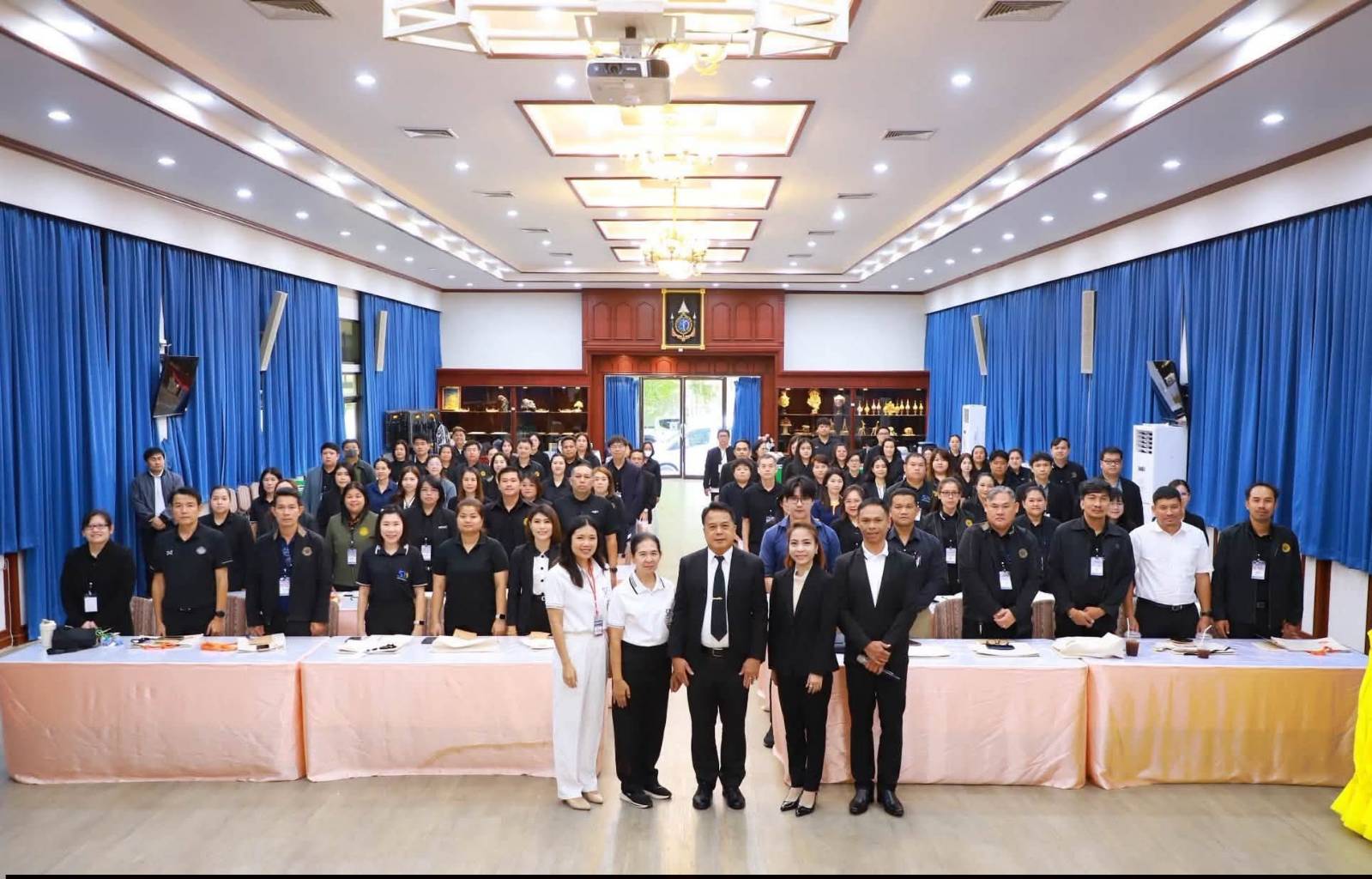 title - เลขาธิการสำนักงานการปฏิรูปที่ดินเพื่อเกษตรกรรม มอบหมายให้ รองเลขาธิการ ส.ป.ก. เป็นประธานในพิธีเปิดโครงการฝึกอบรมหลักสูตร “นักบริหารการปฏิรูปที่ดินเพื่อเกษตรกรรม ระดับต้น (นปต.) รุ่นที่ 8” ณ ศูนย์ส่งเสริมและพัฒนาอาชีพเสริมนอกภาคการเกษตร